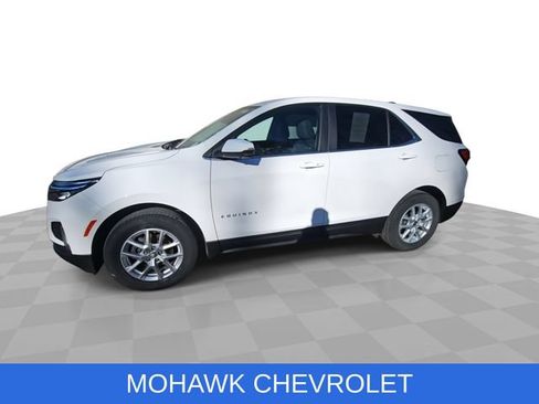 Certified 2022 Chevrolet Equinox LT AWD/4WD image 4