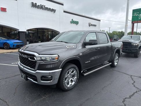 New 2026 RAM 1500 Big Horn AWD/4WD image 4