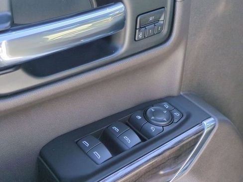 Used 2022 Chevrolet Silverado 1500 LTZ w/ LTZ Premium Package AWD/4WD image 13