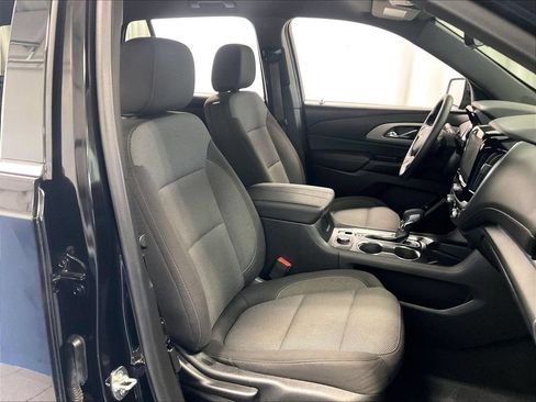 Used 2023 Chevrolet Traverse LT w/ Rear Camera Mirror Package AWD/4WD image 11
