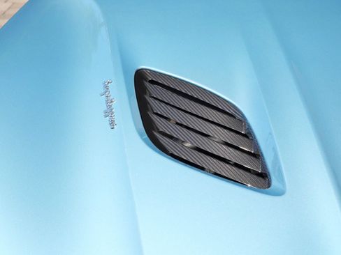 Used 2020 Aston Martin DBS Superleggera Volante RWD image 19
