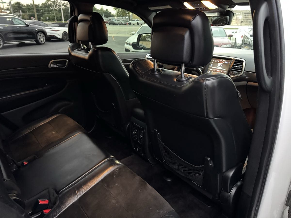 Used 2017 Jeep Grand Cherokee Altitude AWD/4WD image 30