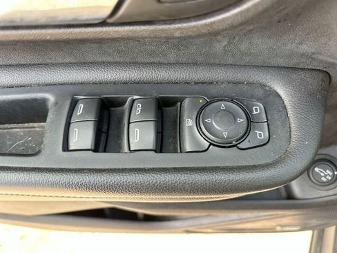 Used 2018 GMC Terrain Denali w/ Advanced Safety Package image 13