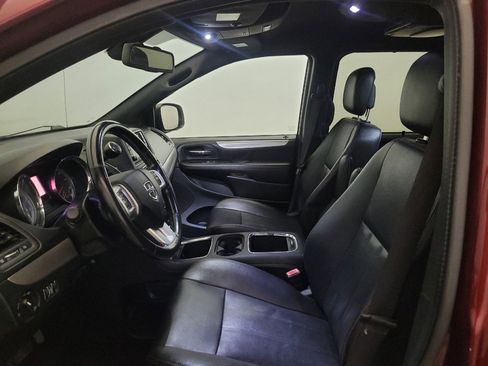 Used 2019 Dodge Grand Caravan GT FWD image 17