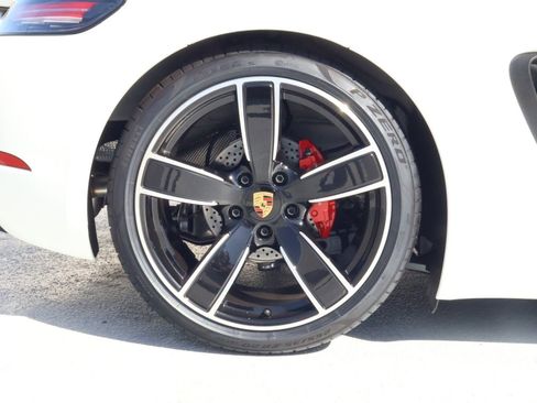 Certified 2025 Porsche 718 Boxster S RWD image 23