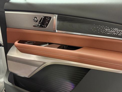 New 2026 Cadillac Vistiq Platinum AWD/4WD image 50