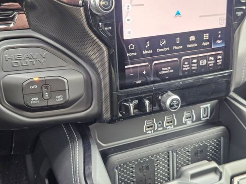 New 2026 RAM 3500 Limited AWD/4WD image 24