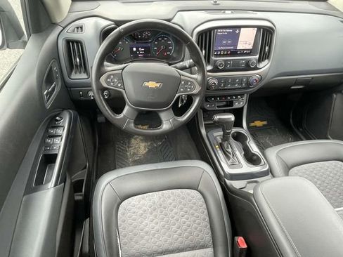 Used 2020 Chevrolet Colorado Z71 AWD/4WD image 15