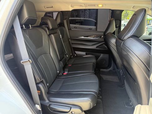 Used 2024 INFINITI QX60 Pure FWD image 30