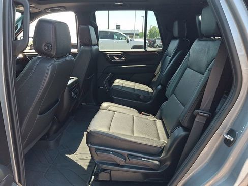 Used 2024 Chevrolet Tahoe High Country w/ Premium Package 2 AWD/4WD image 9