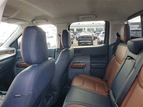 Used 2023 Ford Maverick Lariat w/ Lariat Luxury Package image 9