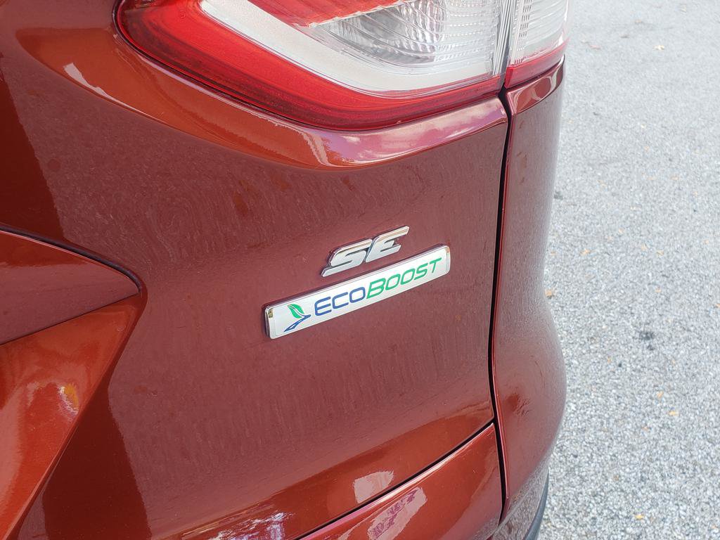 Used 2016 Ford Escape SE FWD image 19