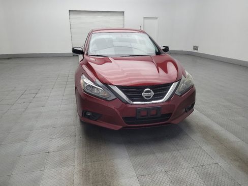 Used 2018 Nissan Altima 2.5 SR w/ SR Special Edition image 14