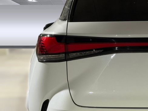 Used 2025 Lexus RX 500h F Sport w/ Convenience Package AWD/4WD image 13