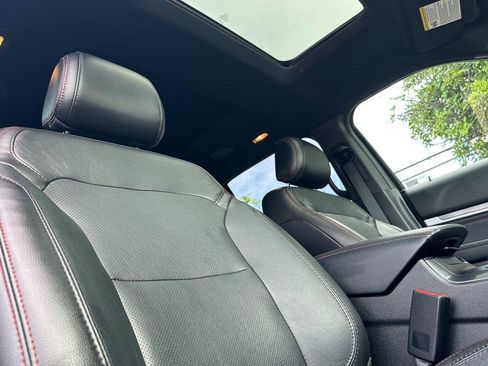 Used 2017 Ford Explorer Sport image 19