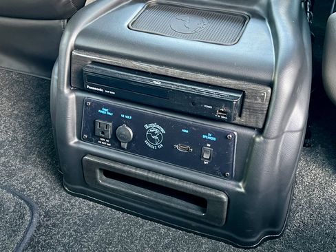 New 2025 GMC Savana 2500 Extended w/ Driver Convenience Package image 26