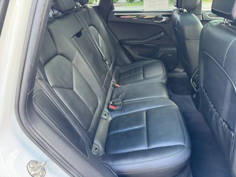 Used 2017 Porsche Macan S AWD/4WD image 27