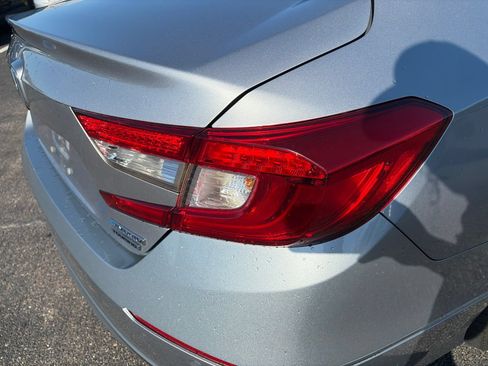 Used 2022 Honda Accord Touring image 15