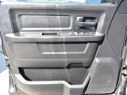 Used 2015 RAM 1500 Express AWD/4WD image 16