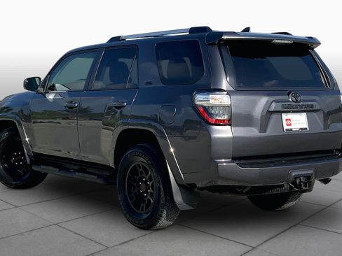Used 2022 Toyota 4Runner SR5 RWD image 12