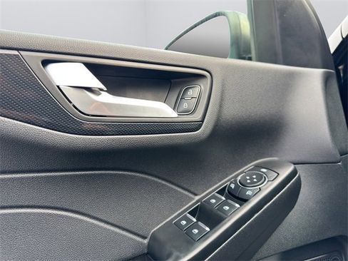 Used 2025 Ford Escape ST-Line w/ Cold Weather Package image 12