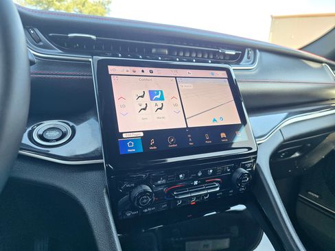 Used 2022 Jeep Grand Cherokee Trailhawk w/ ADV Protech Group II image 53