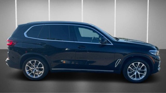 Used 2023 BMW X5 xDrive40i w/ Premium Package AWD/4WD image 6