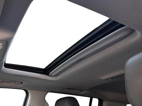 Used 2020 Cadillac Escalade ESV Luxury image 18