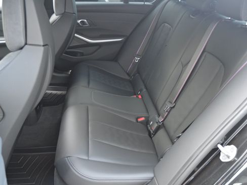 Used 2025 BMW M3 Competition AWD/4WD image 30