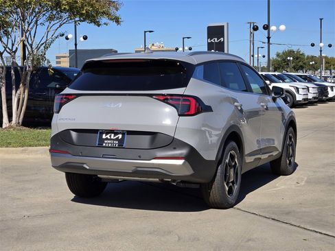 New 2026 Kia Sportage EX image 4