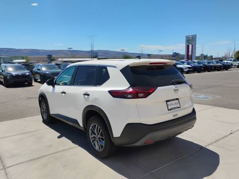 Used 2022 Nissan Rogue S AWD/4WD image 7