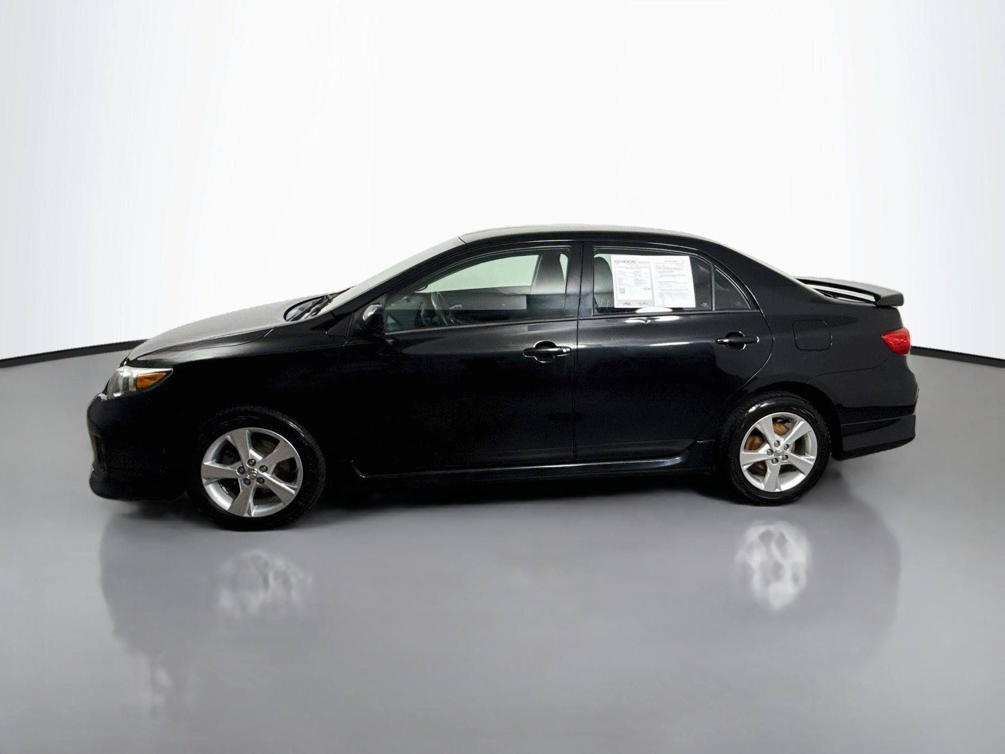 Used 2013 Toyota Corolla S FWD image 4