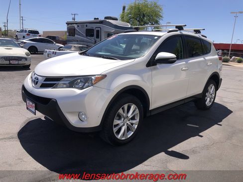 Used 2013 Toyota RAV4 Limited FWD image 4