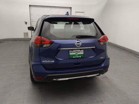 Used 2017 Nissan Rogue S AWD/4WD image 6