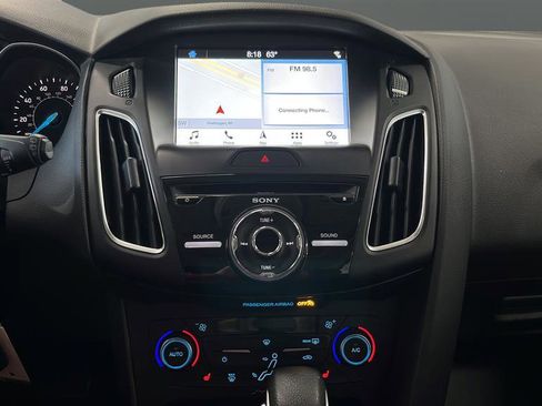 Used 2018 Ford Focus SEL w/ Cold Weather Package FWD image 13