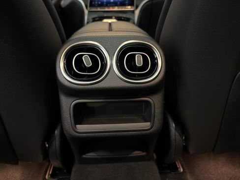 Certified 2026 Mercedes-Benz GLC 300 image 38
