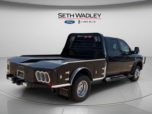 Used 2025 RAM 3500 Laramie AWD/4WD image 7