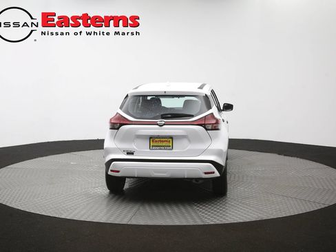 Used 2023 Nissan Kicks S FWD image 37