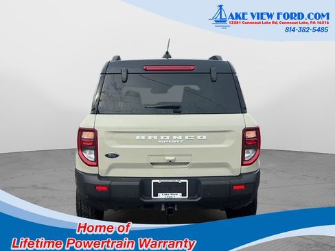 Used 2025 Ford Bronco Sport Badlands image 6