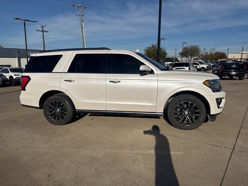 Used 2019 Ford Expedition Limited image 4