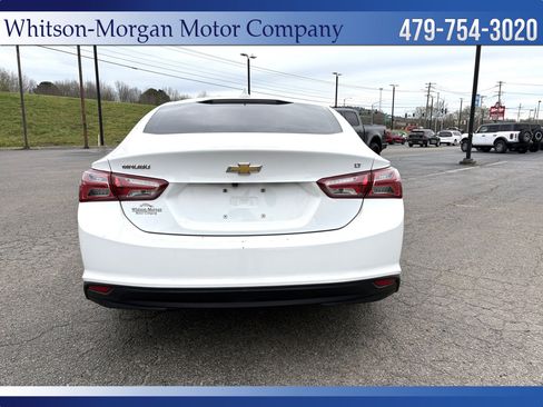 Used 2022 Chevrolet Malibu LT image 2