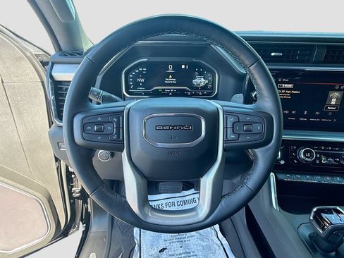 Used 2023 GMC Sierra 1500 Denali w/ Denali Reserve Package AWD/4WD image 14