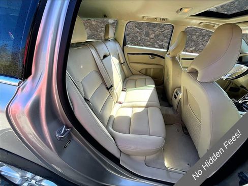 Used 2016 Volvo XC70 T5 Platinum AWD/4WD image 22