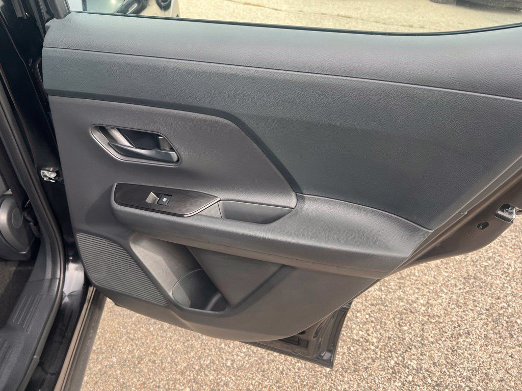 Certified 2025 Nissan Kicks S AWD/4WD image 17