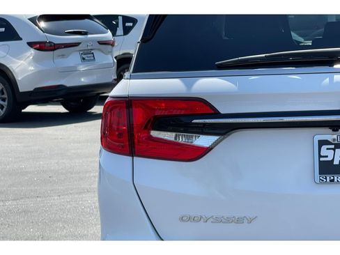 Certified 2024 Honda Odyssey Elite image 48