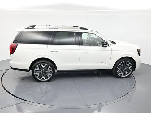 Used 2025 Ford Expedition Platinum w/ Platinum Ultimate Package AWD/4WD image 44