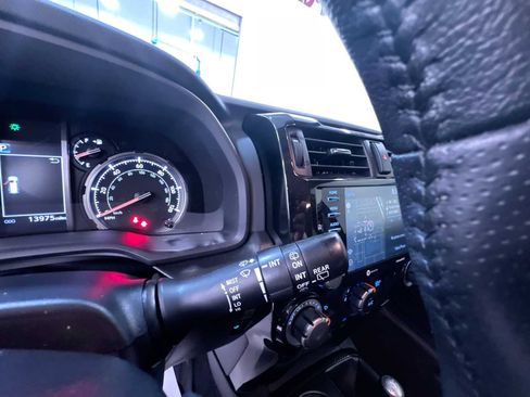 Used 2024 Toyota 4Runner TRD Off-Road Premium w/ Off Road Premium Plus Package image 19