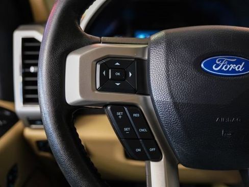 Used 2020 Ford F250 Lariat w/ Lariat Ultimate Package image 17