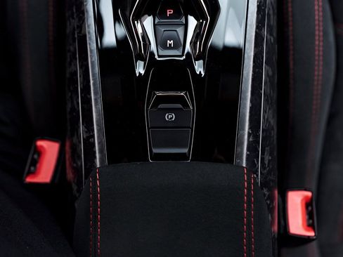 Used 2018 Lamborghini Huracan Performante image 81