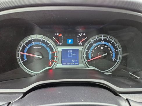 Used 2015 Toyota 4Runner Limited image 21